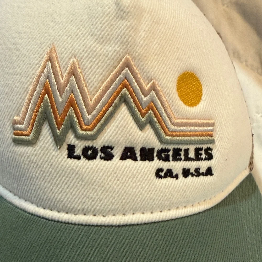 Zara Boys Los Angeles Trucker Hat with Green Brim Adjustable